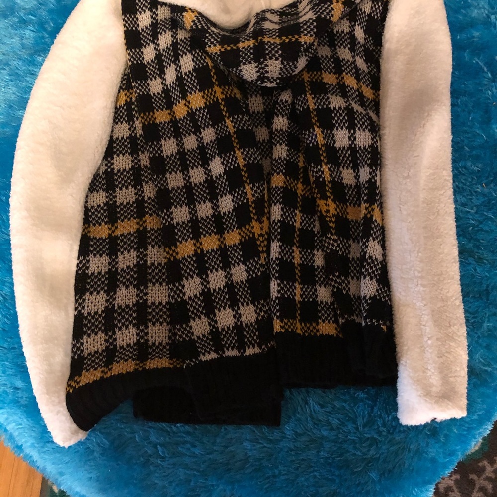 Cardigan - Picture 3 of 3